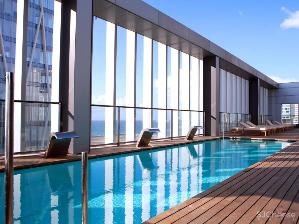 酒店还有共享办公,公区配置也「不讲武德」,网友:联合办公感觉要凉?