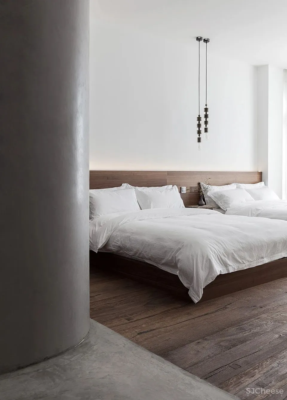 极简白 水泥灰 海边的一处素雅民宿