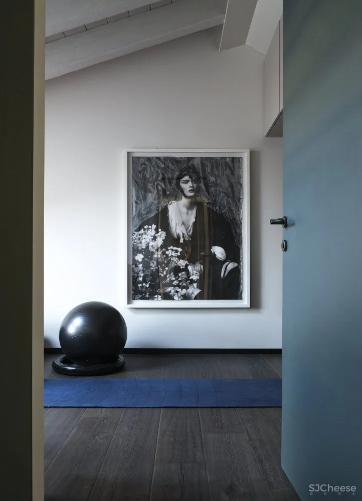 米兰废弃仓库爆改成公寓楼,每个户型都是复式,太有腔调了