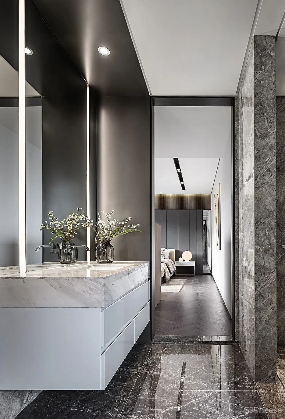 纯净而内敛，大隐于日光的莫兰迪美宅