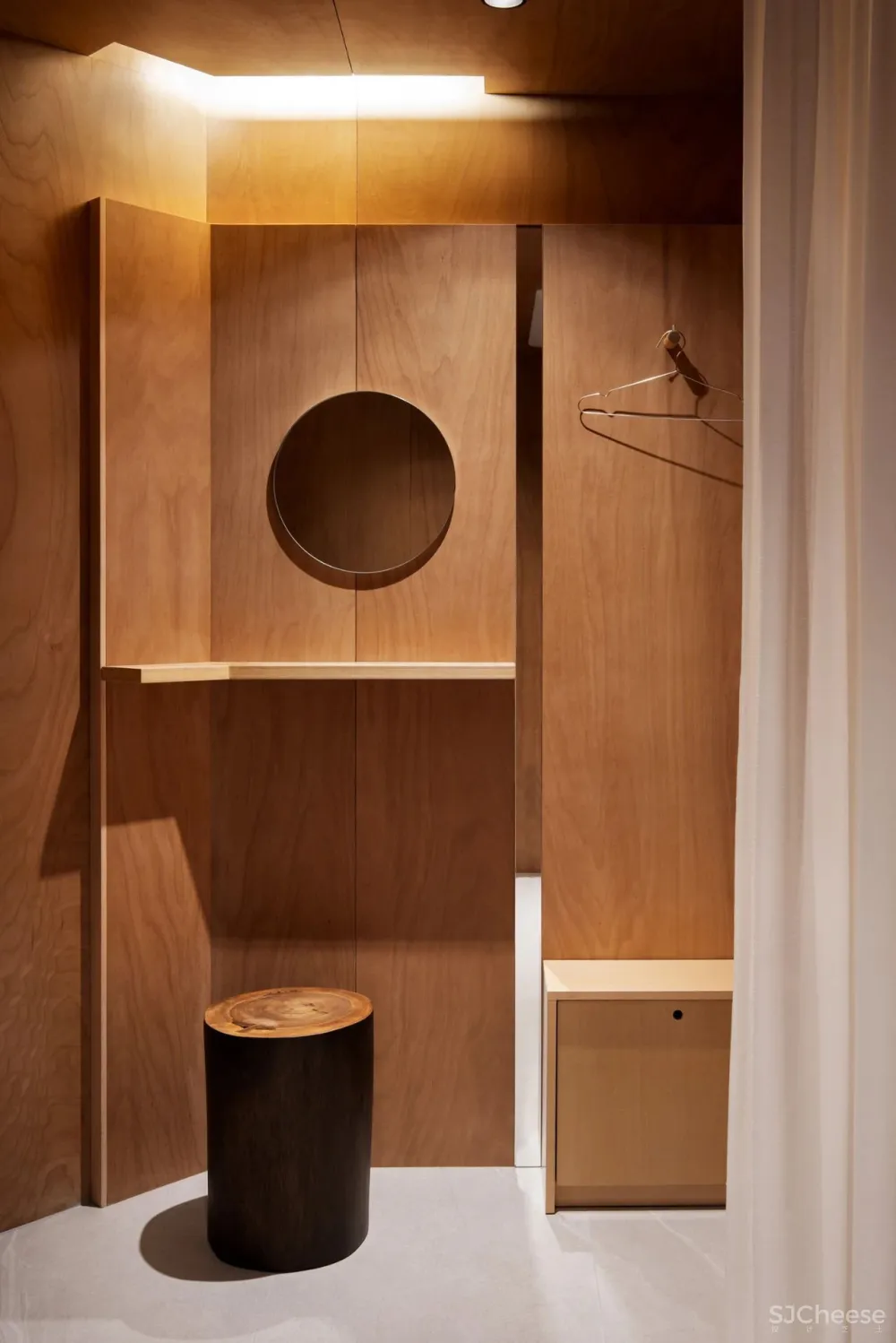 ‘Tanning in the City’ Salon in Seoul by Studio Fragment.