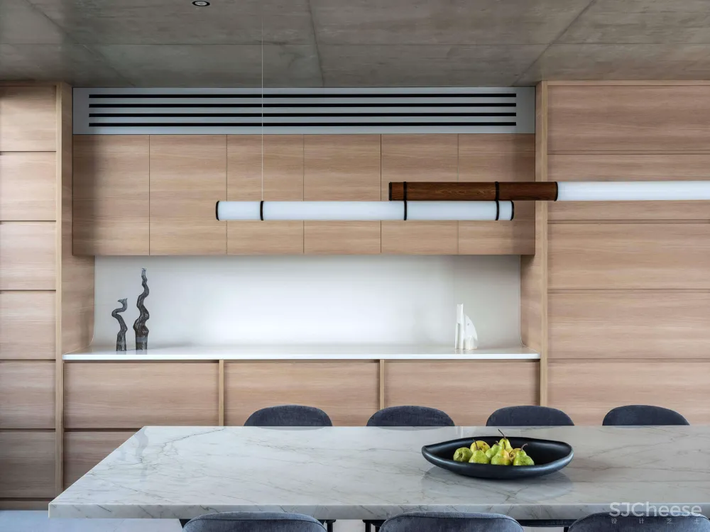 不落俗套的海景别墅,混凝土勾勒雕塑外观,太牛了!