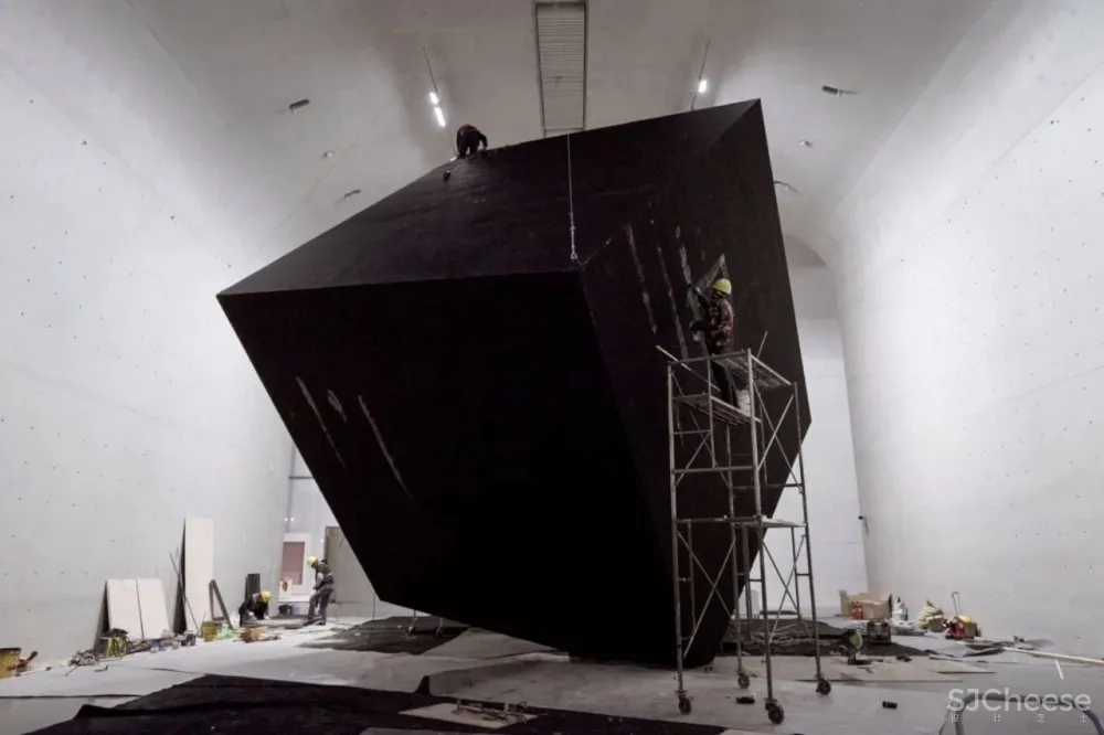 看不懂就对了!2020年末的上海,无数人为它疯狂排队打卡