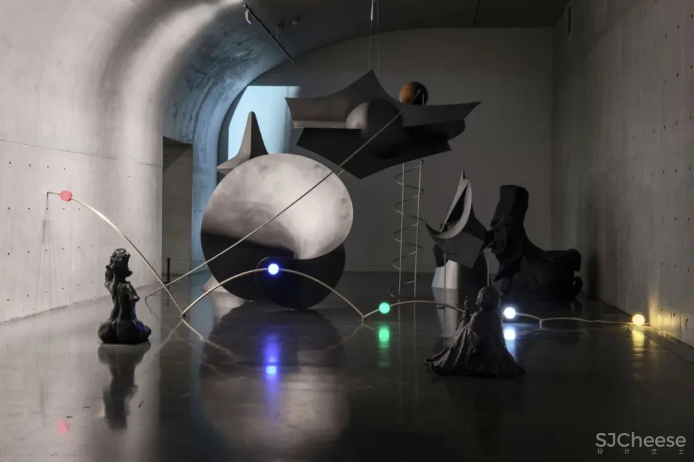 看不懂就对了!2020年末的上海,无数人为它疯狂排队打卡