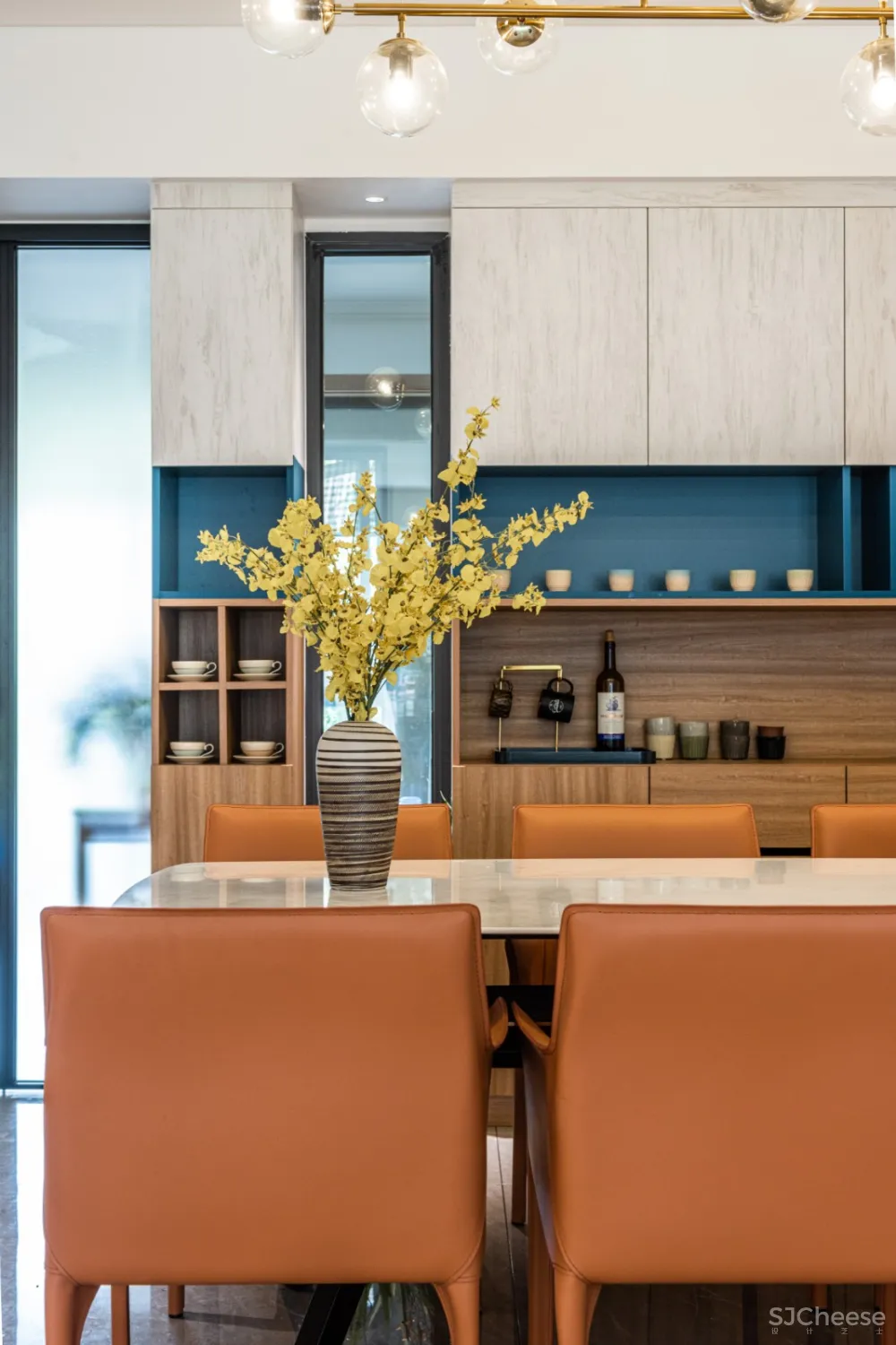 逸园雅居 · 现代住宅设计丨长空创作