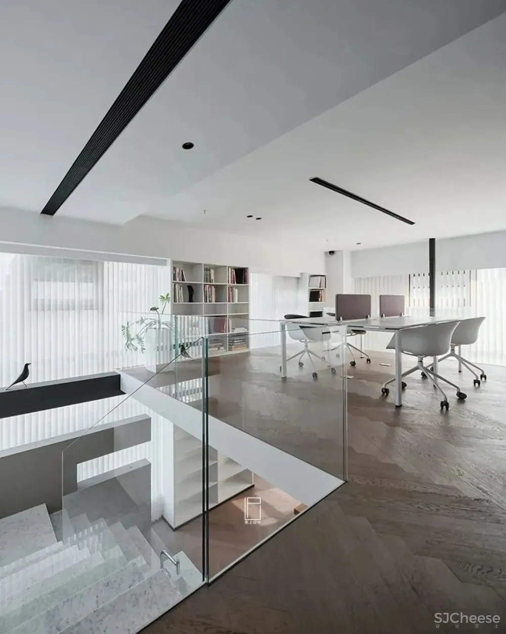 生活化的办公空间·逆 光 象上空间设计