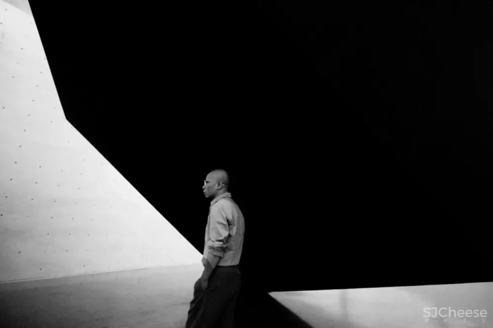 看不懂就对了!2020年末的上海,无数人为它疯狂排队打卡