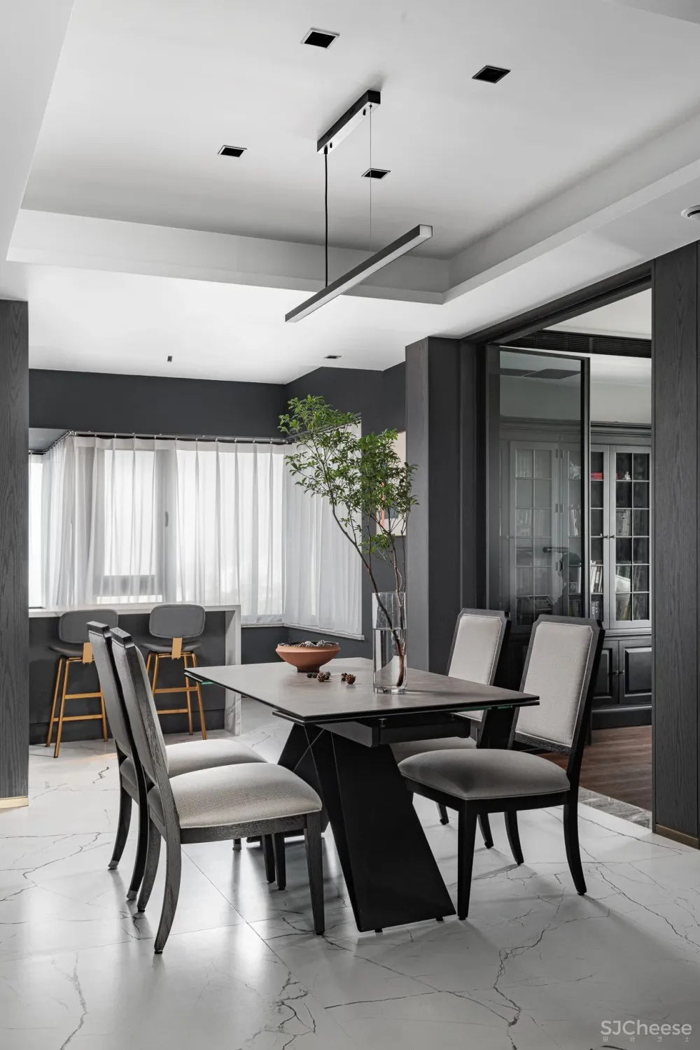 北京160㎡顶层复式带阁楼,装修花了300万,朋友看了都羡慕!