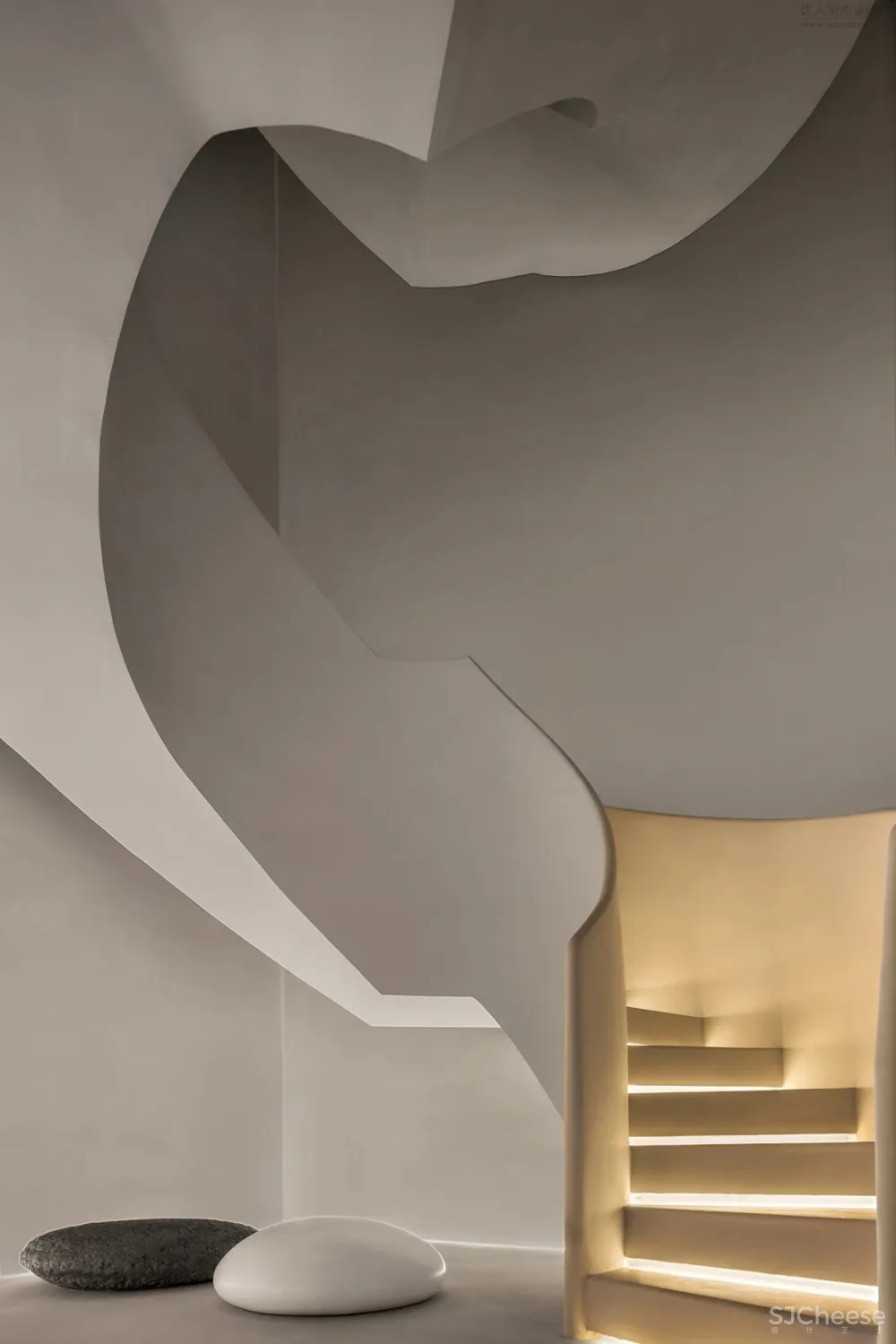 行迹的探索丨唐忠汉新作