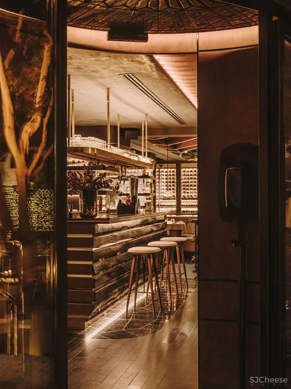 木炭烧烤的原始乐趣,西班牙