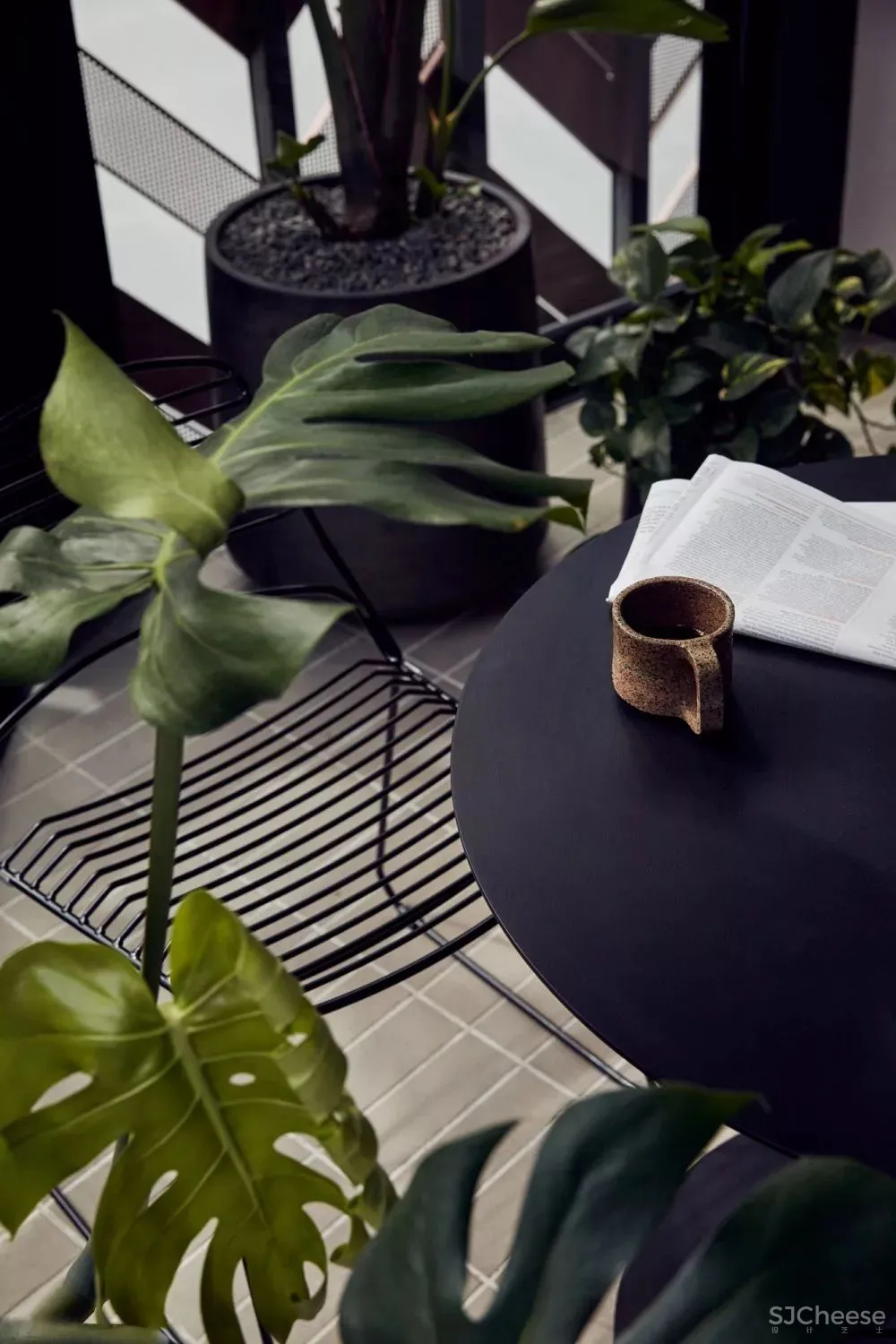 老仓库改酒店,粗糙的样子也很美