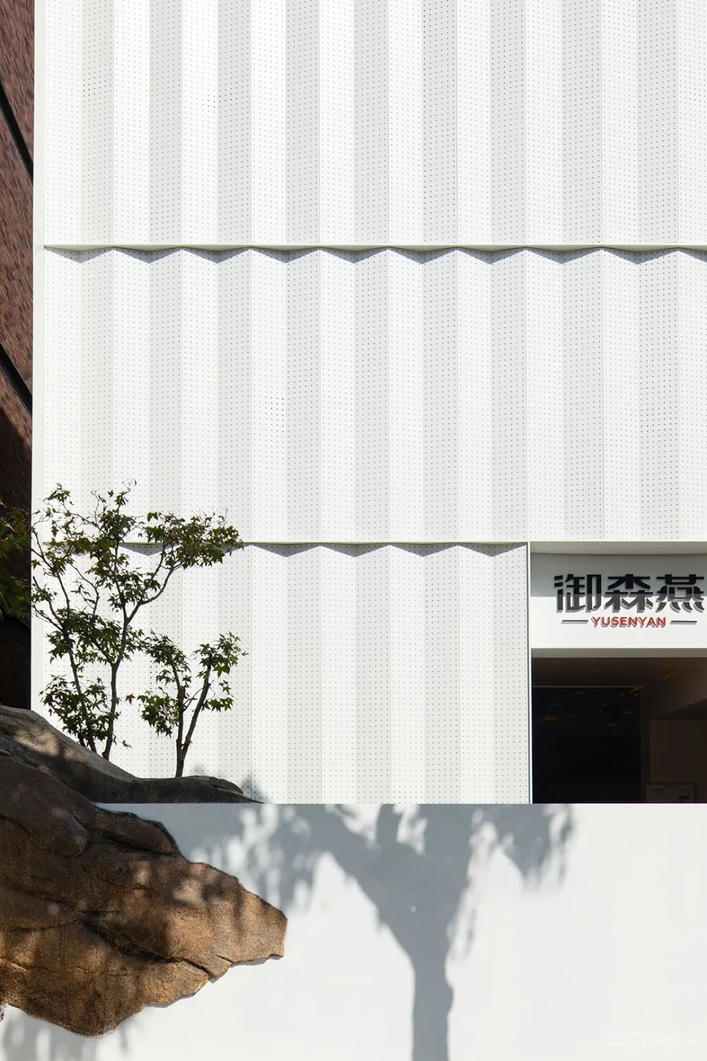 【新作】物上设计 AMBILIGHT WHITE 流白