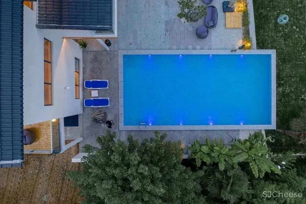 大山里的时尚民宿,越简约越时尚