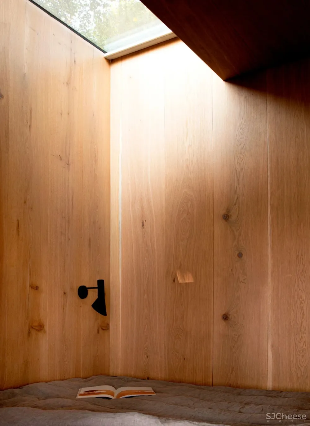 Norm Architects新作|“边境”湖边小屋,北欧式的简约设计美学