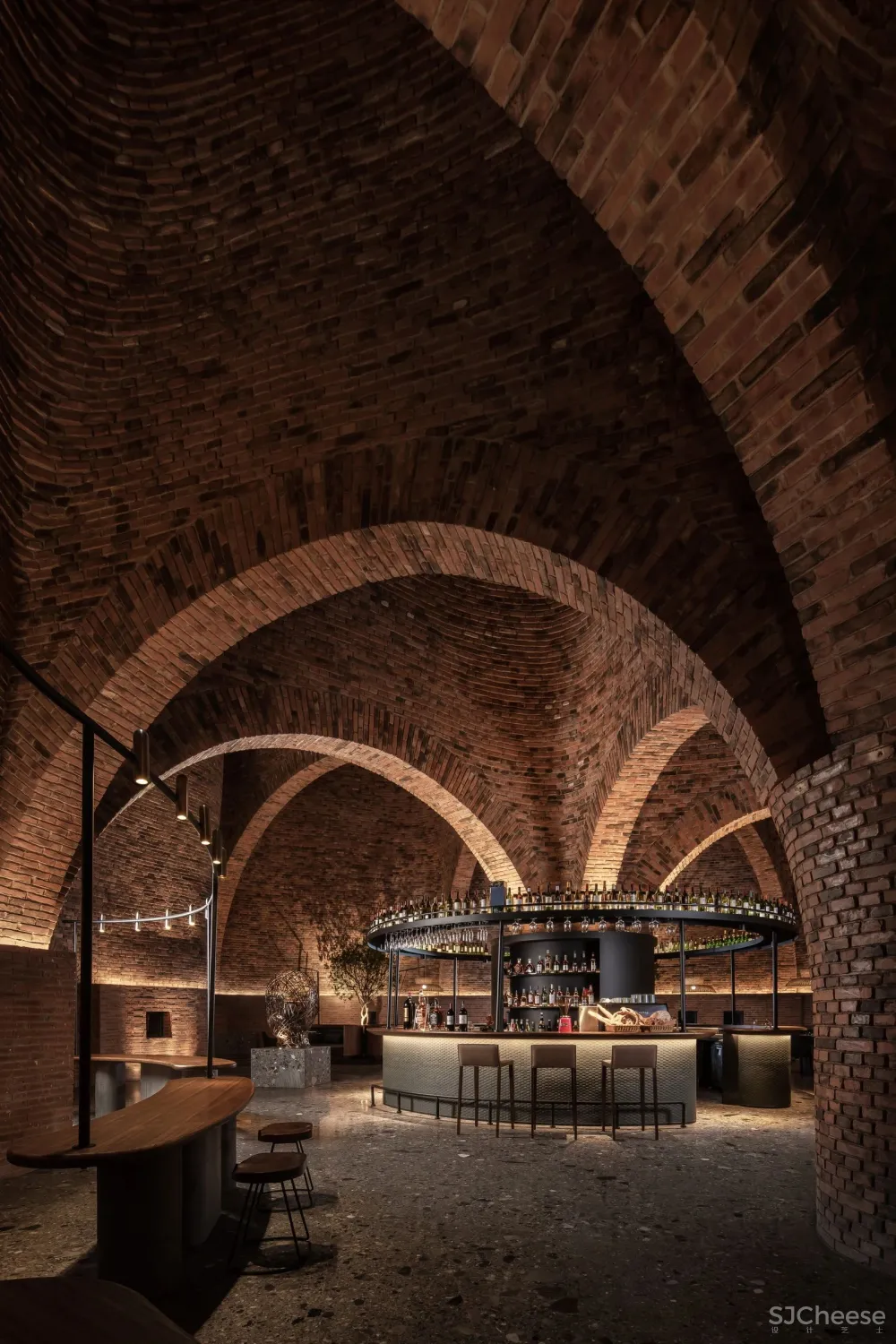 CCD 半朵雲遊天地間