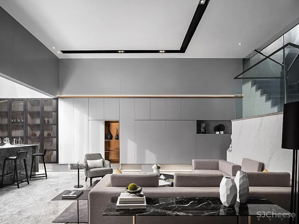 纯净而内敛，大隐于日光的莫兰迪美宅