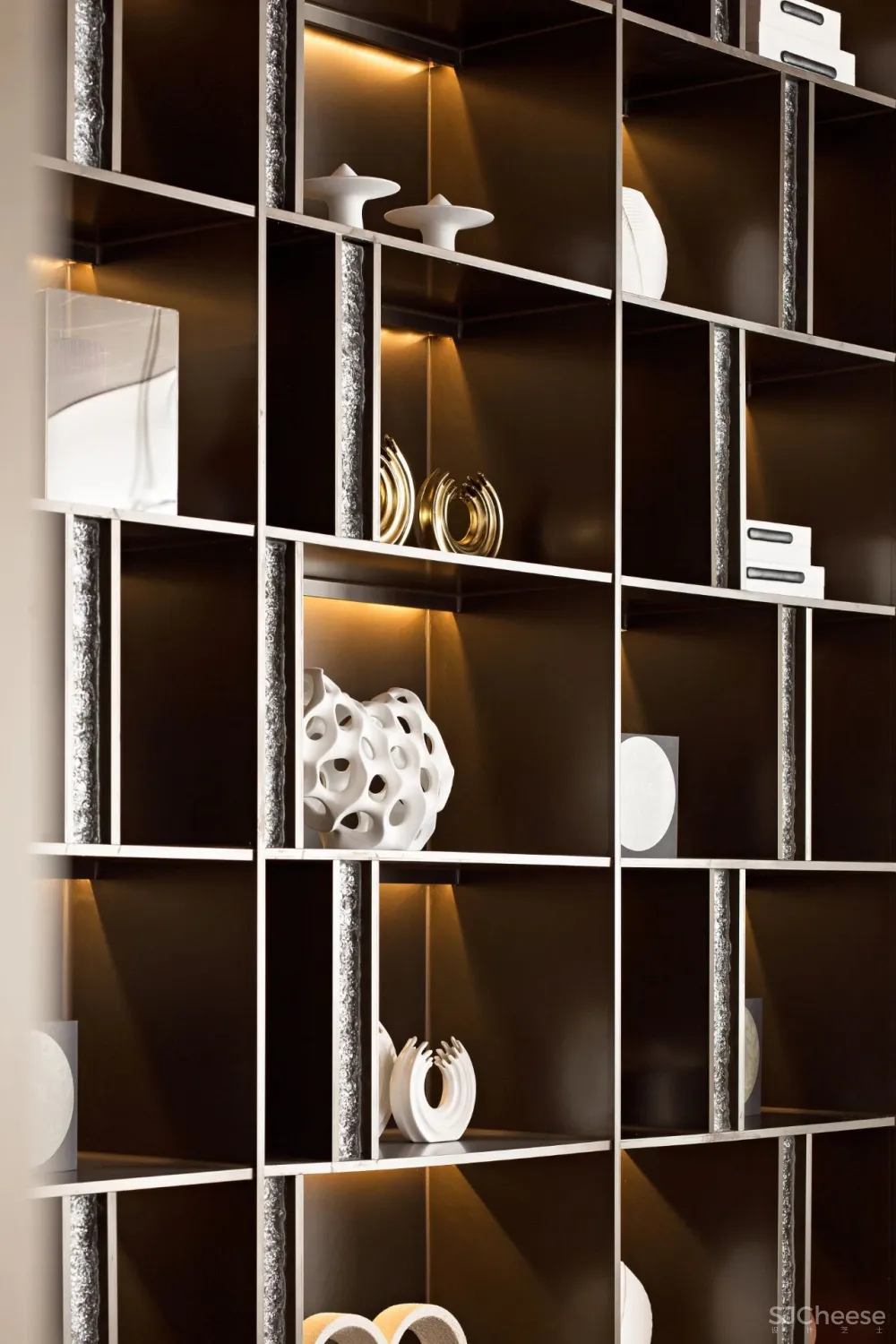 矩阵纵横：骨感清透，极致的极简美！