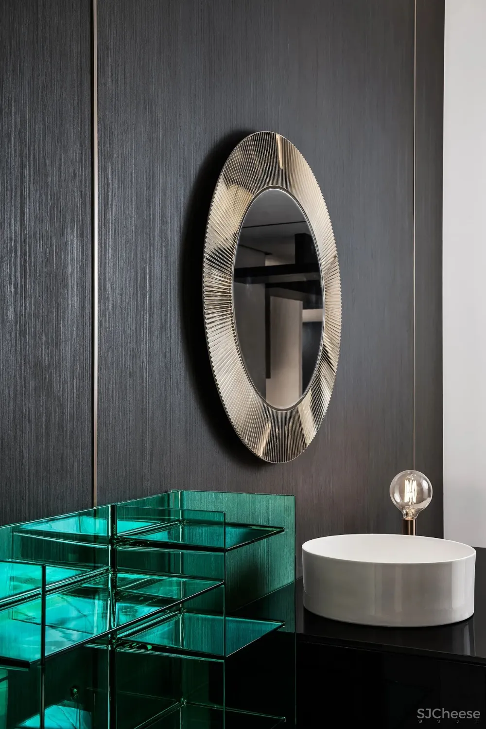 曾建龙：用设计绘写生活，触及有温度的质感！