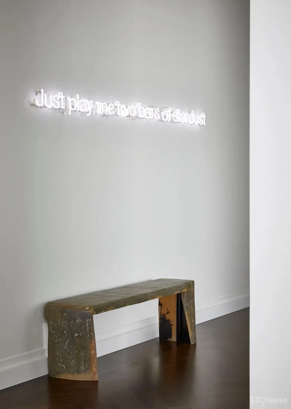 为艺术家做设计,你觉得难吗?