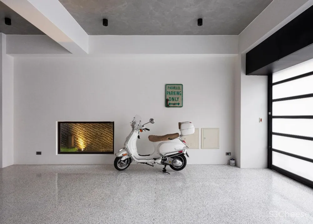 王中丞先生新作 浮光掠影