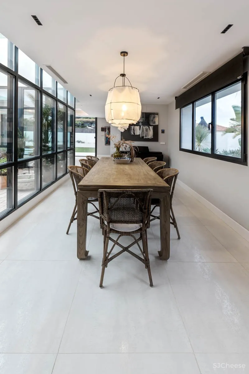 只有这座白色海滨别墅,才配得上加的斯这片海