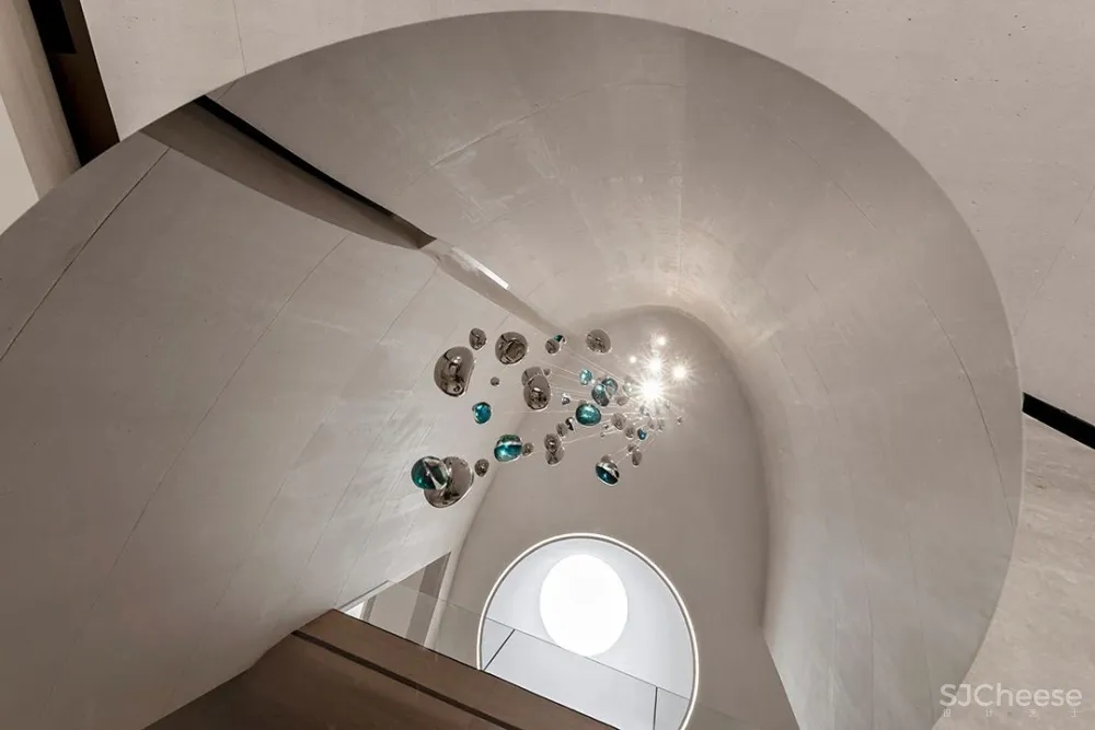 JLa x LSD 遇见光,才知道建筑有多美