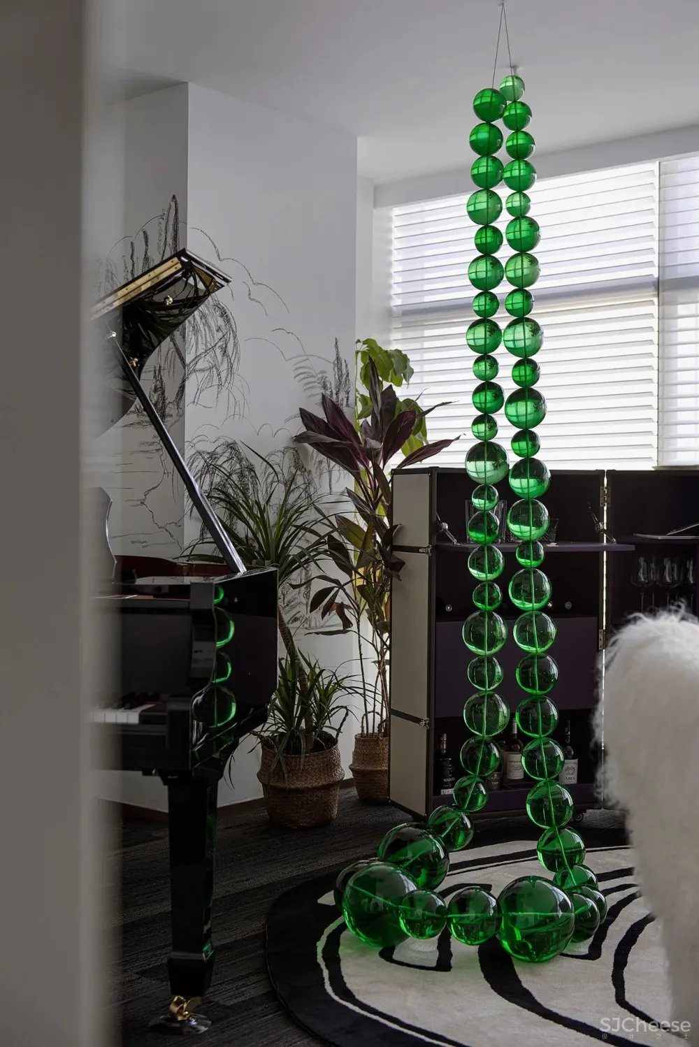 冷艳轻复古，叛逆又迷人的美！