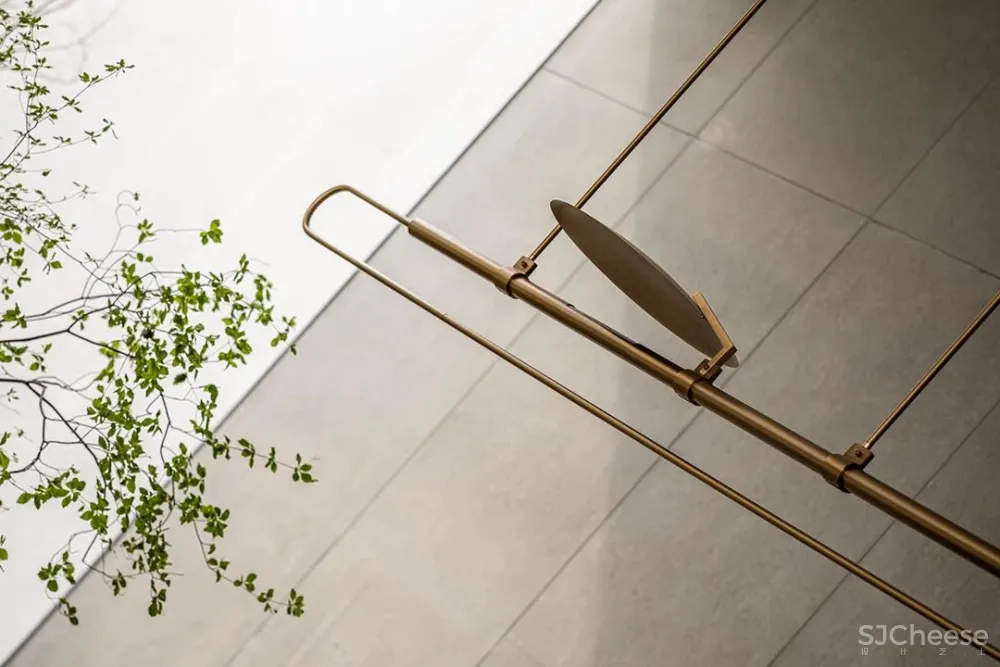 春山秋水 瑰丽多姿,静谧怡然