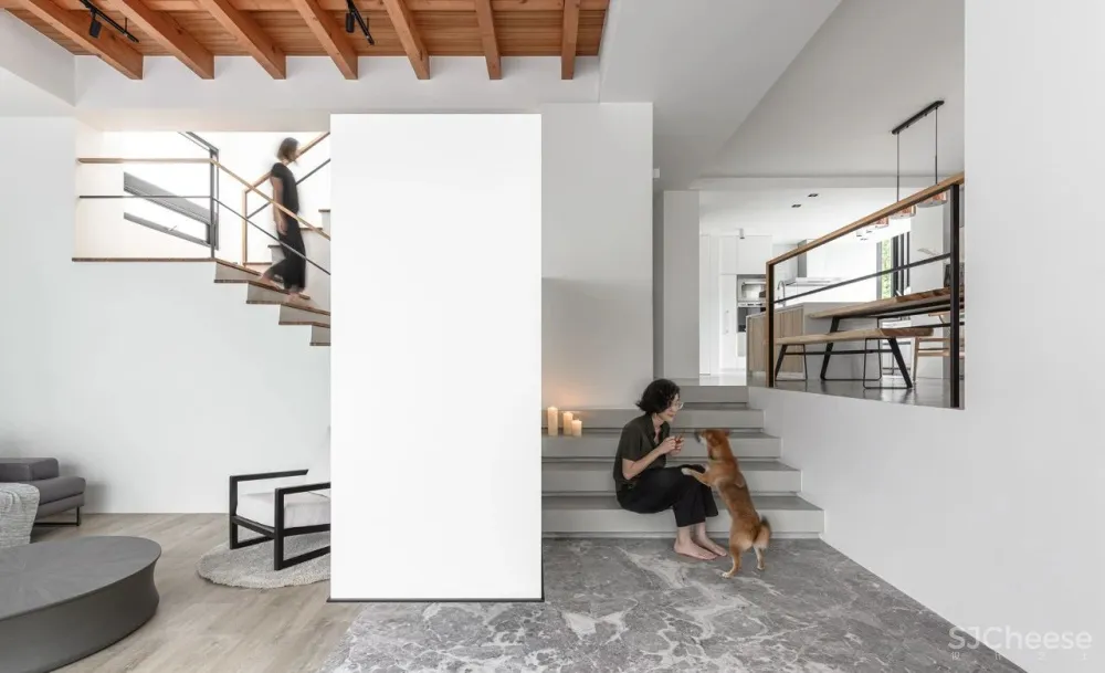 白色 原木色,一个简单又清爽的家!