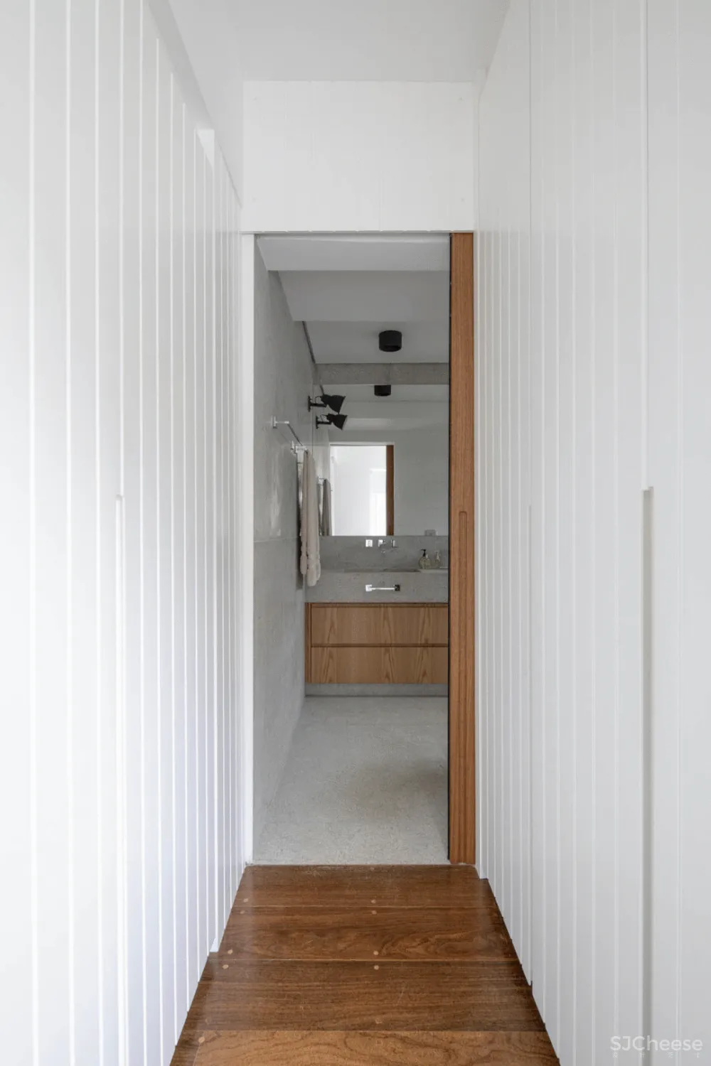 两位金融精英与他们的三个孩子,就要这一份舒缓与无压的生活空间