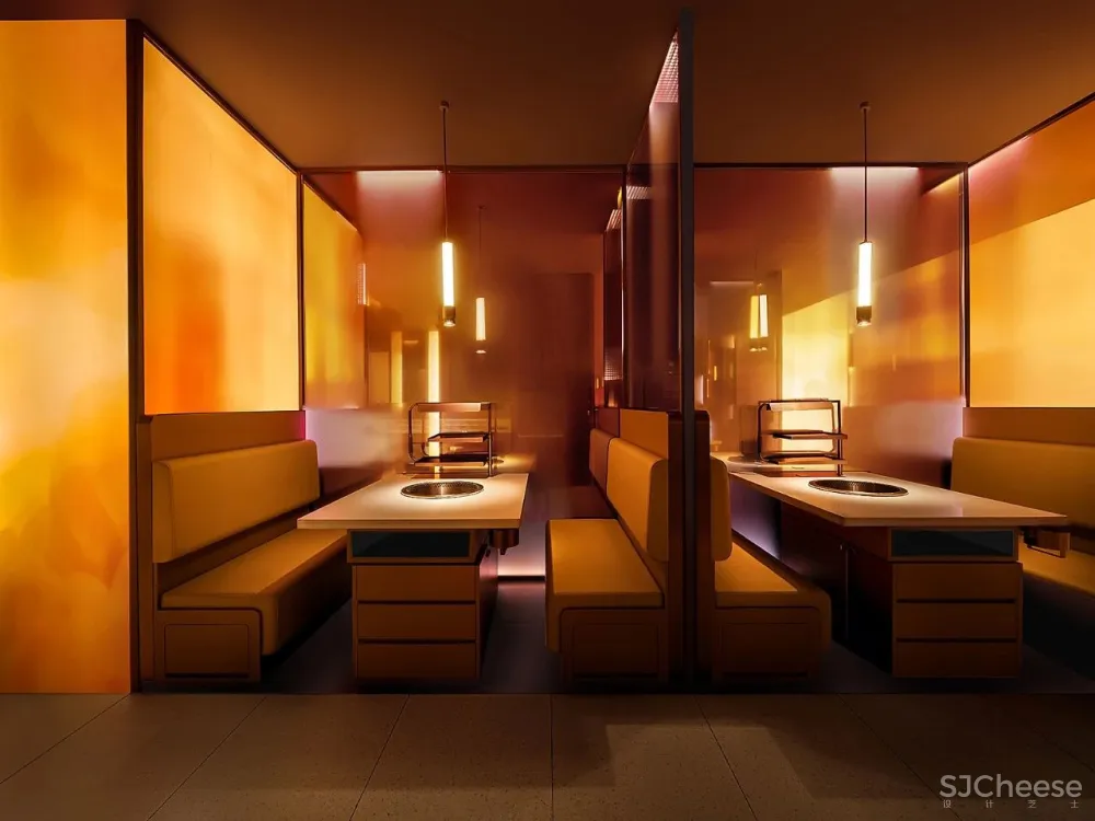 火红而热烈，燃起暖冬活力的幻妙天地！