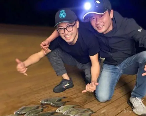 福建小哥租下一片海,造600㎡漂浮大平层:我随时可以与世隔绝