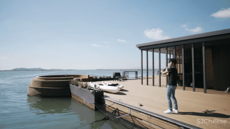 福建小哥租下一片海,造600㎡漂浮大平层:我随时可以与世隔绝