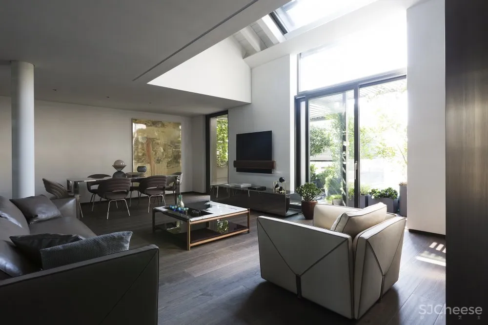 米兰废弃仓库爆改成公寓楼,每个户型都是复式,太有腔调了