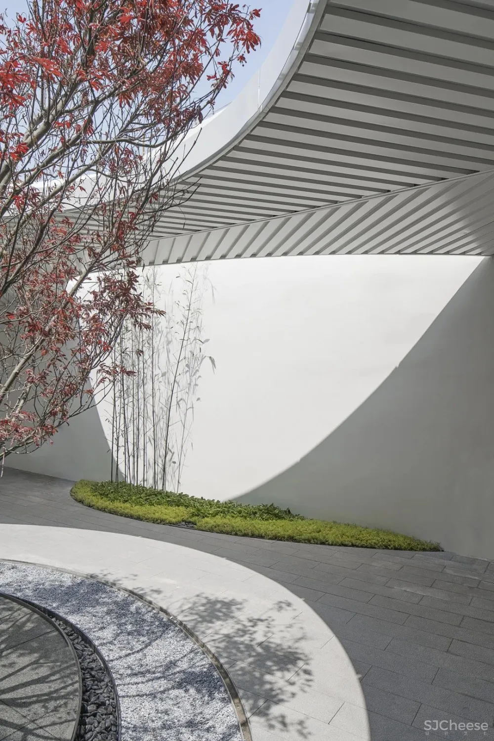 邂逅浪漫海岸，与这座售楼处一起乘风破浪丨斯库图拉