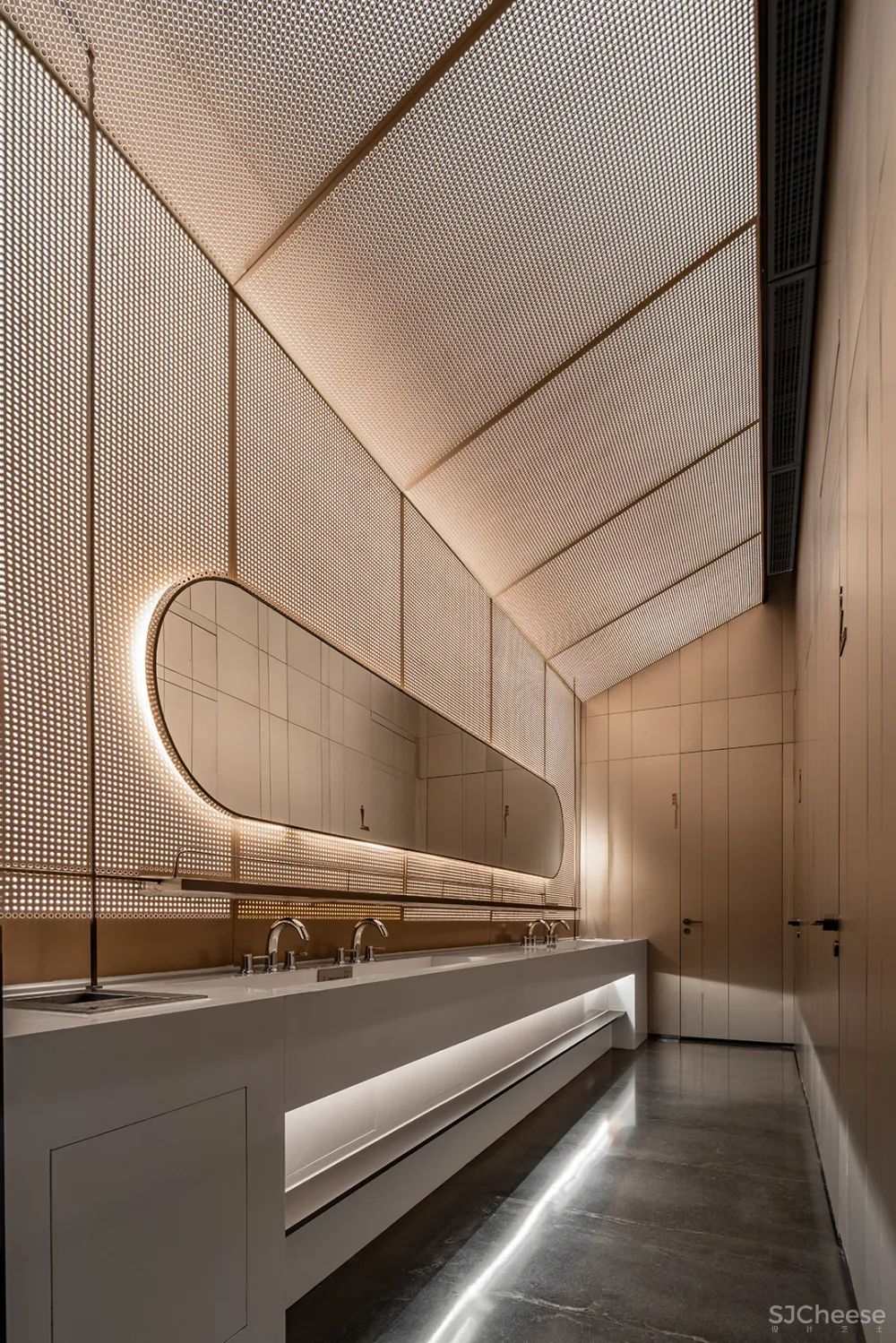 成都保利天宸广场售楼处 炫梦殿堂