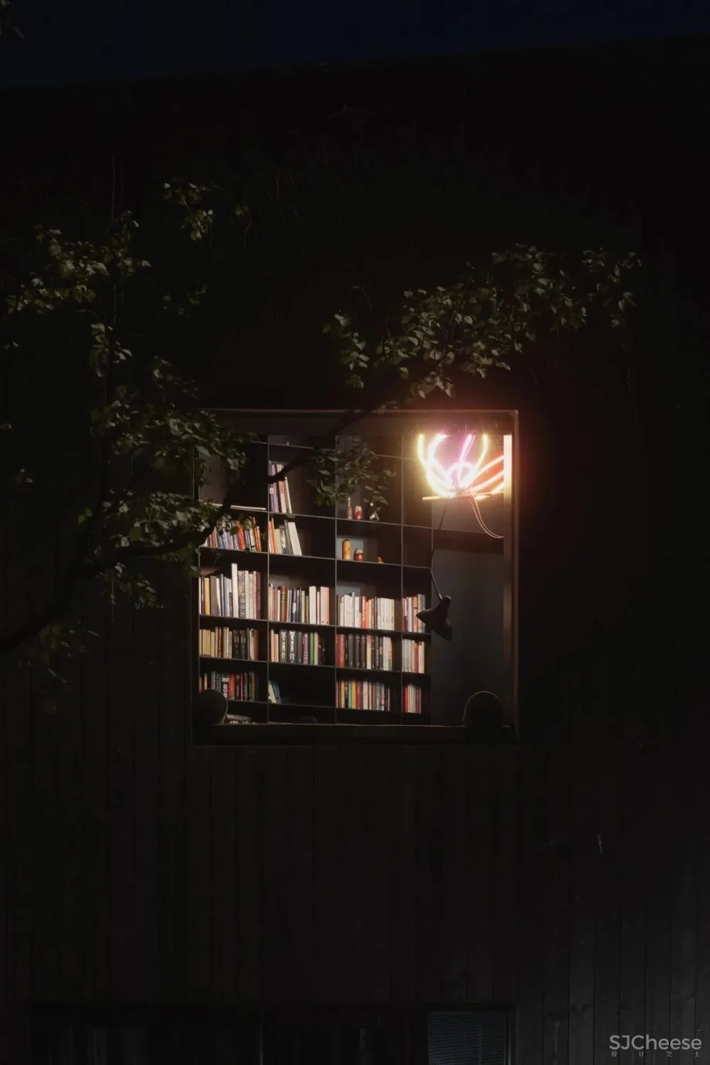 189m²黑色系别墅,藏于林间的避世居所