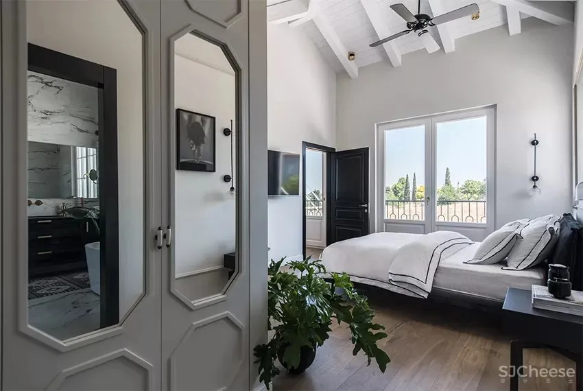 开启角落自然光景!现代文艺泳池别墅