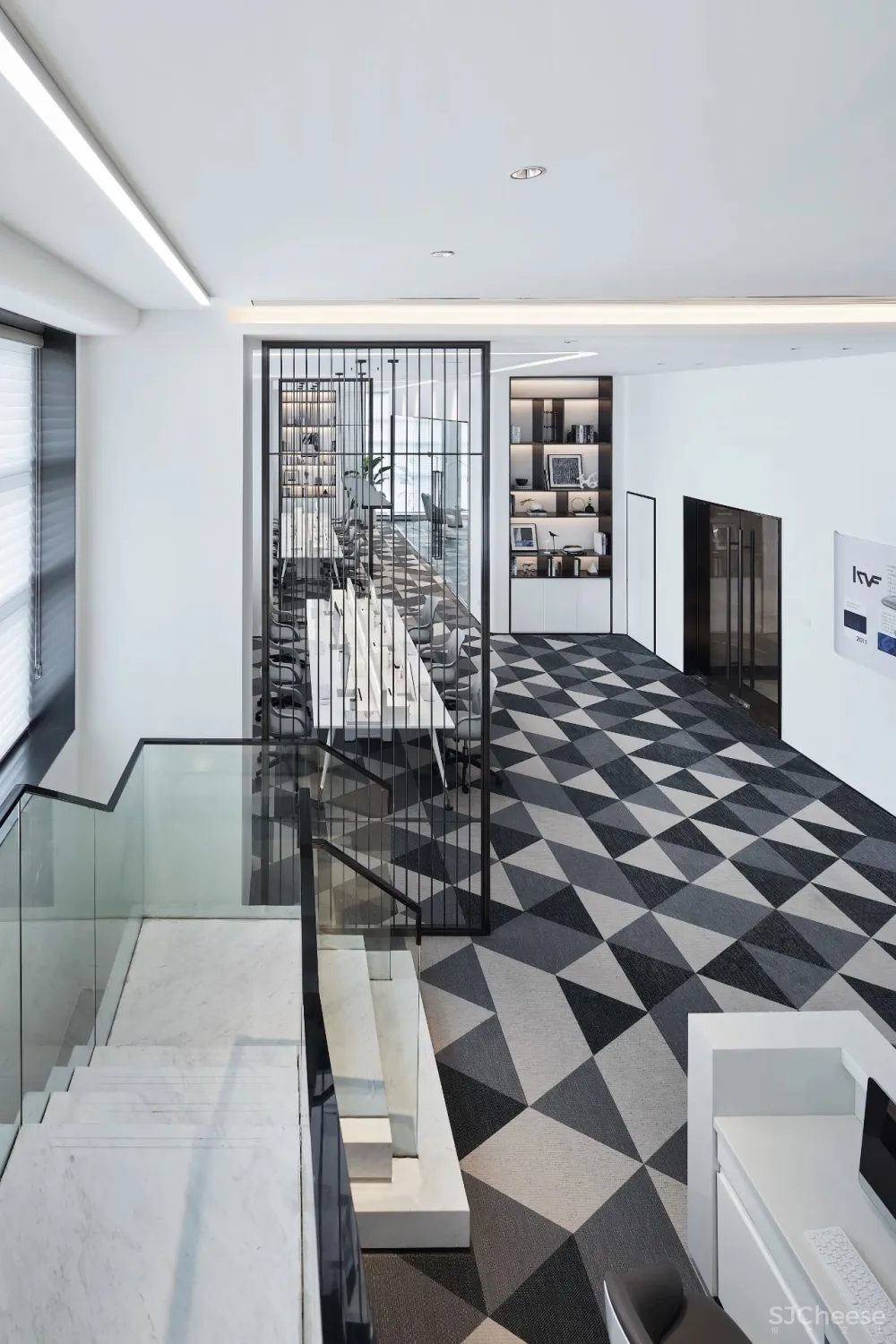 如墨设计|创意美学玩转空中Loft办公样板