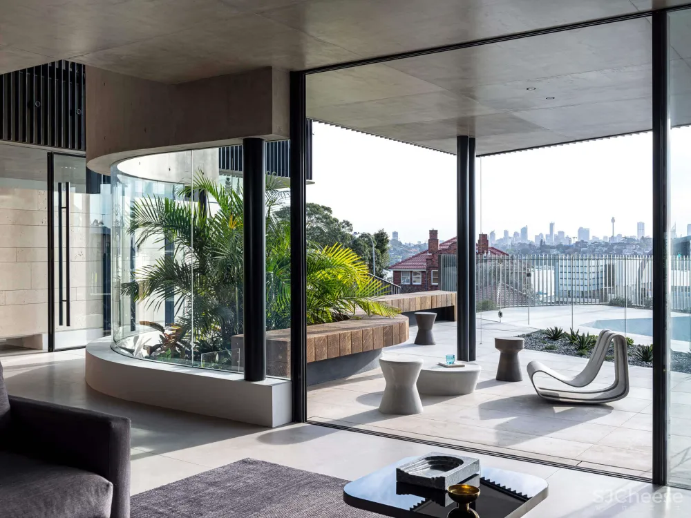 不落俗套的海景别墅,混凝土勾勒雕塑外观,太牛了!