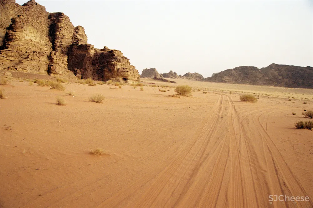 16000㎡沙漠度假村,地上没有一栋楼,把野奢玩出了新高度!