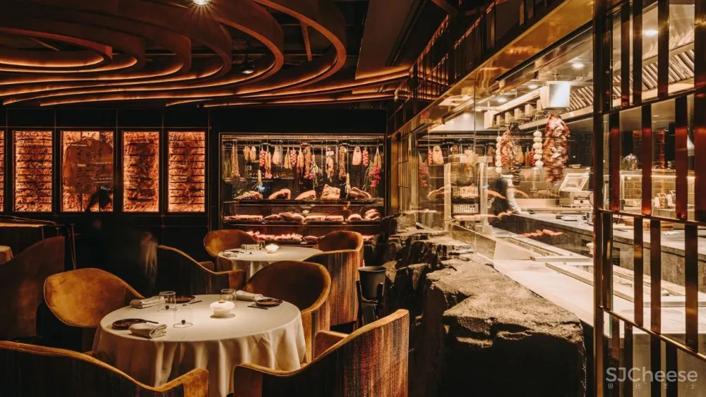 木炭烧烤的原始乐趣,西班牙