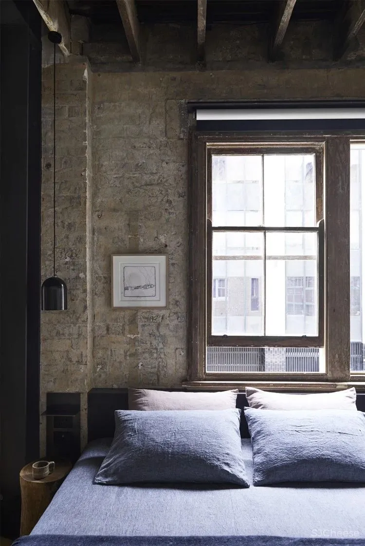 老仓库改酒店,粗糙的样子也很美