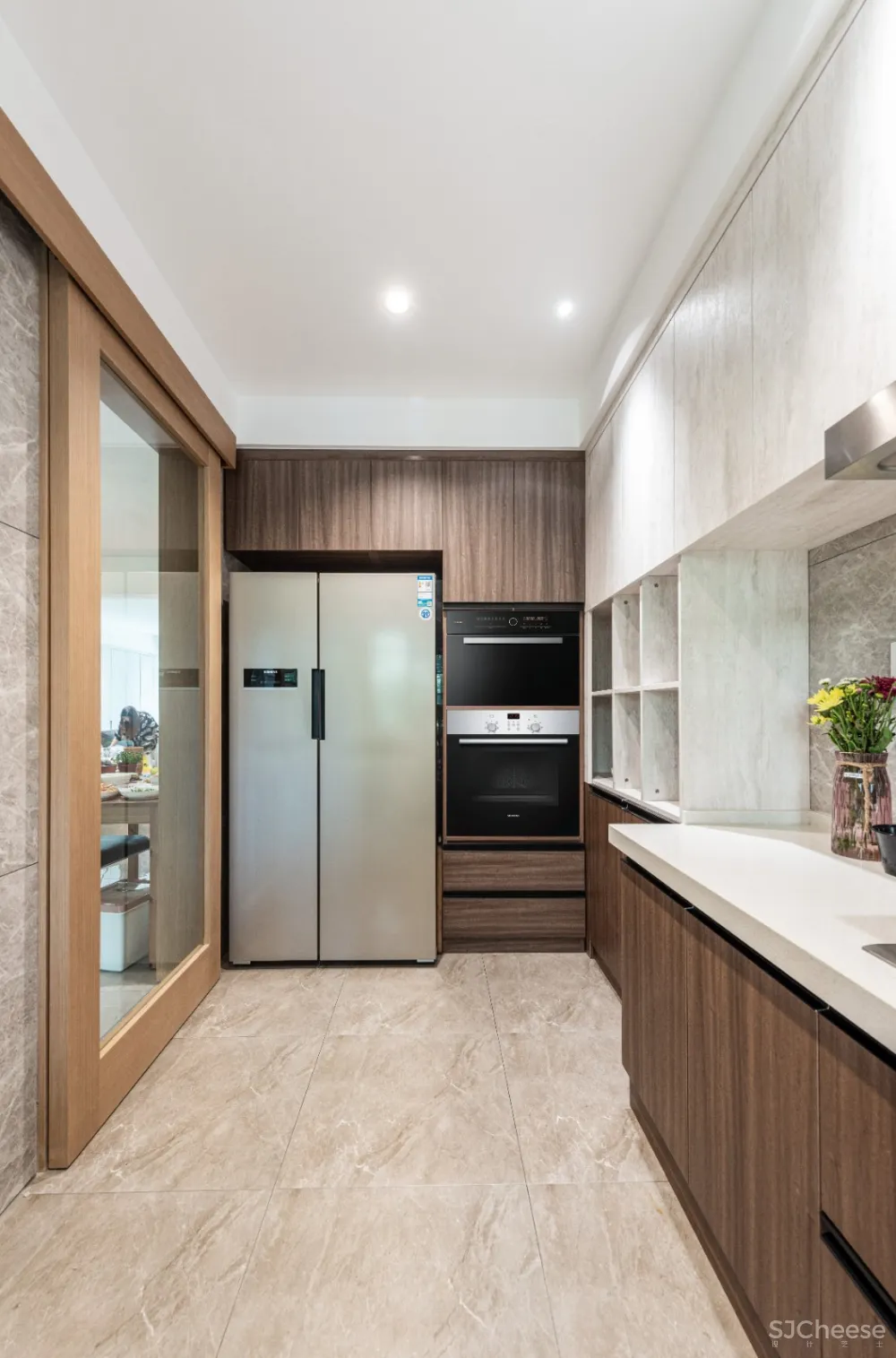 逸园雅居 · 现代住宅设计丨长空创作