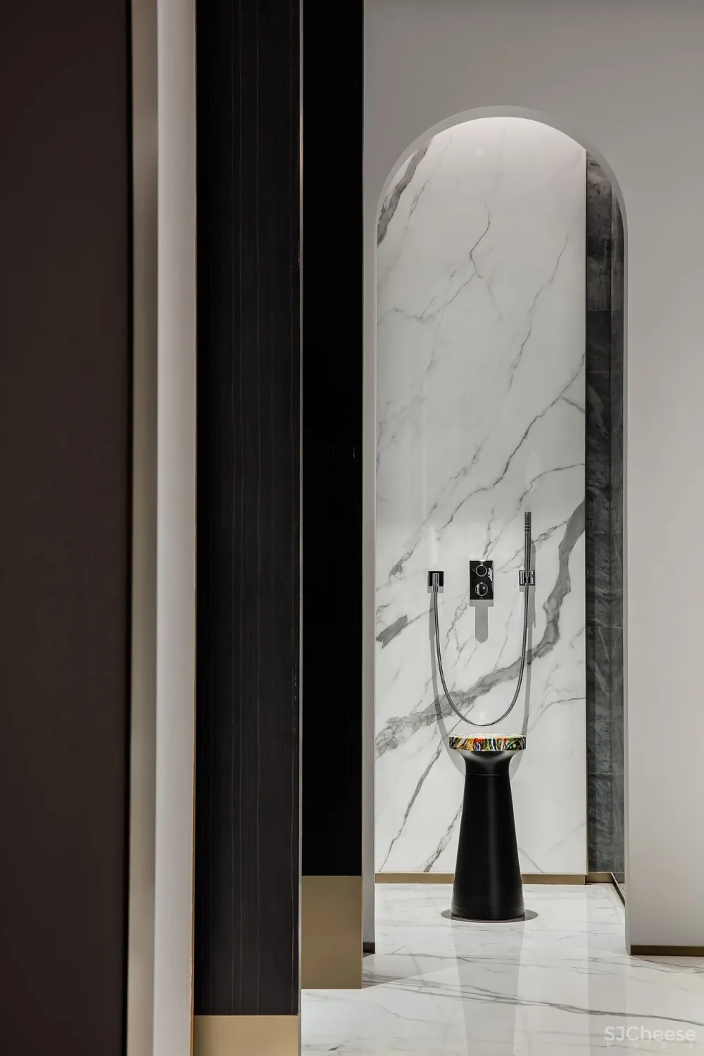 曾建龙：用设计绘写生活，触及有温度的质感！