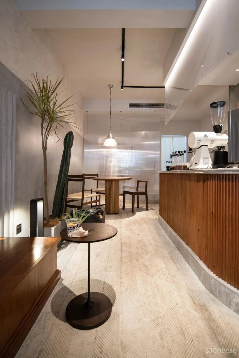 Pick - Comma：成都咖啡宇宙里的一组惊叹号