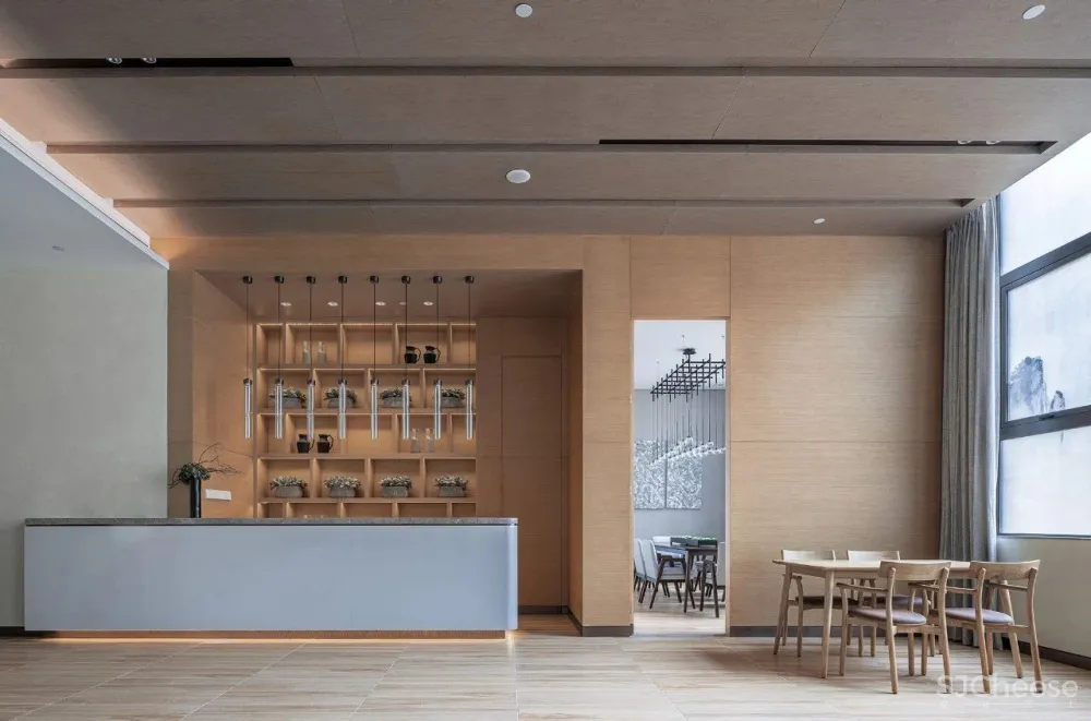 朗联RONGOR丨秦岳明：前卫设计，创新生活之美！