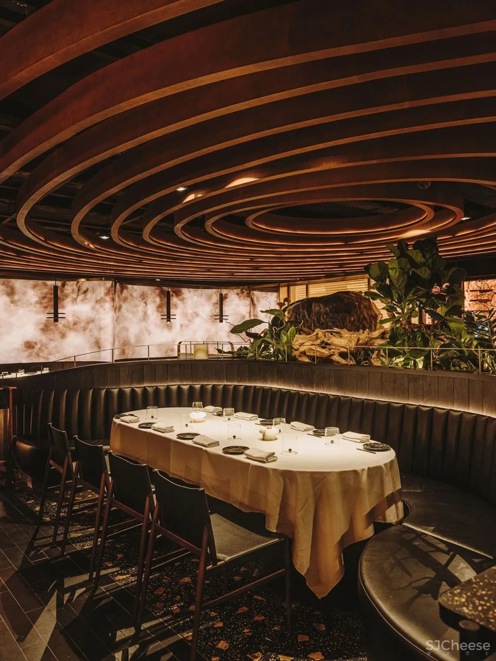 木炭烧烤的原始乐趣,西班牙