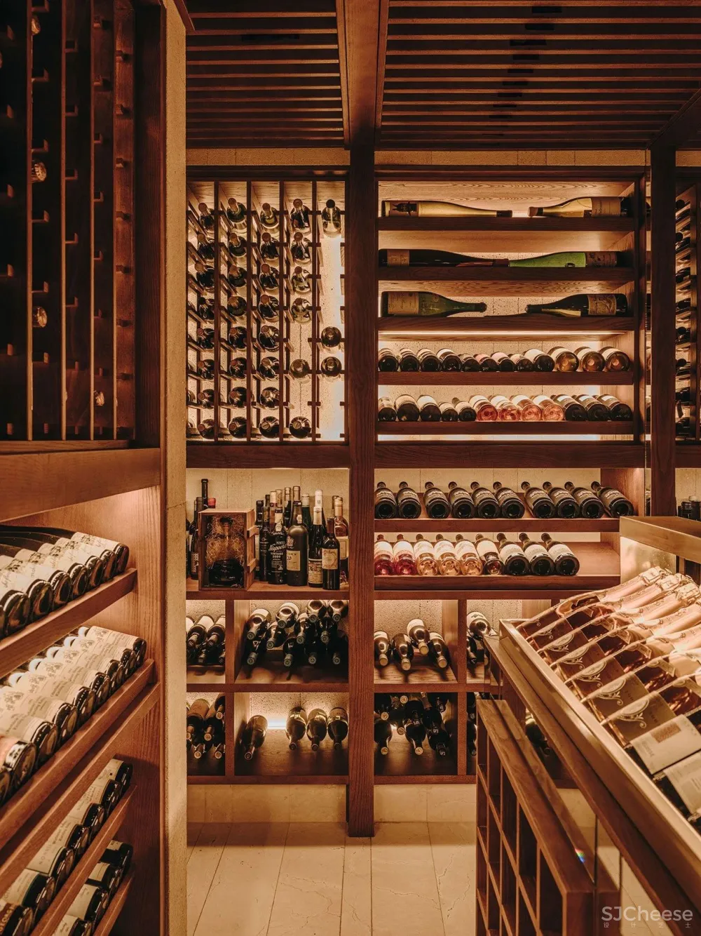 木炭烧烤的原始乐趣,西班牙