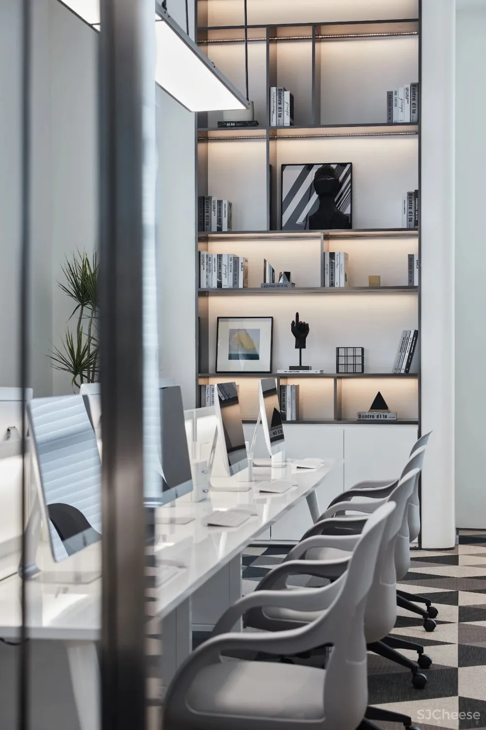 如墨设计|创意美学玩转空中Loft办公样板